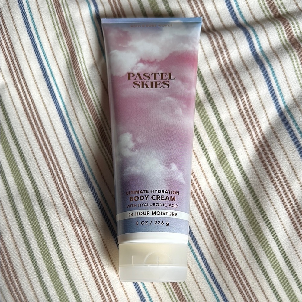 Bath & Body Works Pastel Skies Body Cream